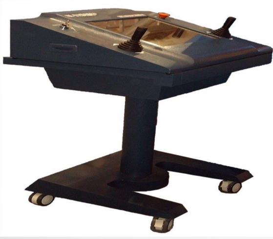 移动触摸式操作台1